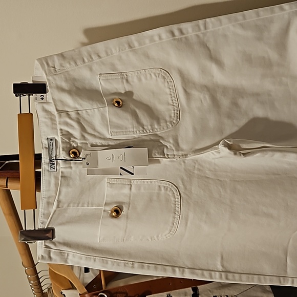 ZARA Wide Leg Cropped Pant with Gold Button Details - NWT - Picture 3 of 6